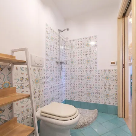 Sulvia - Alloggi Vista Mare Con Giardino Privato Corsano (Apulia)