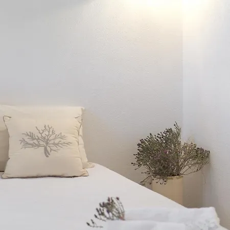 Sulvia - Alloggi Vista Mare Con Giardino Privato