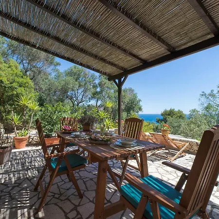 Sulvia - Alloggi Vista Mare Con Giardino Privato *