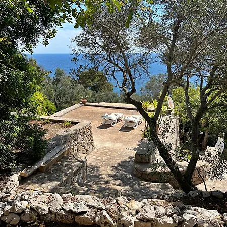 Sulvia - Alloggi Vista Mare Con Giardino Privato Corsano (Apulia)