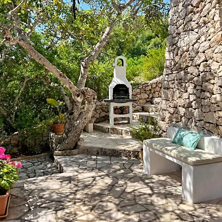 Sulvia - Alloggi Vista Mare Con Giardino Privato Hébergement de vacances *